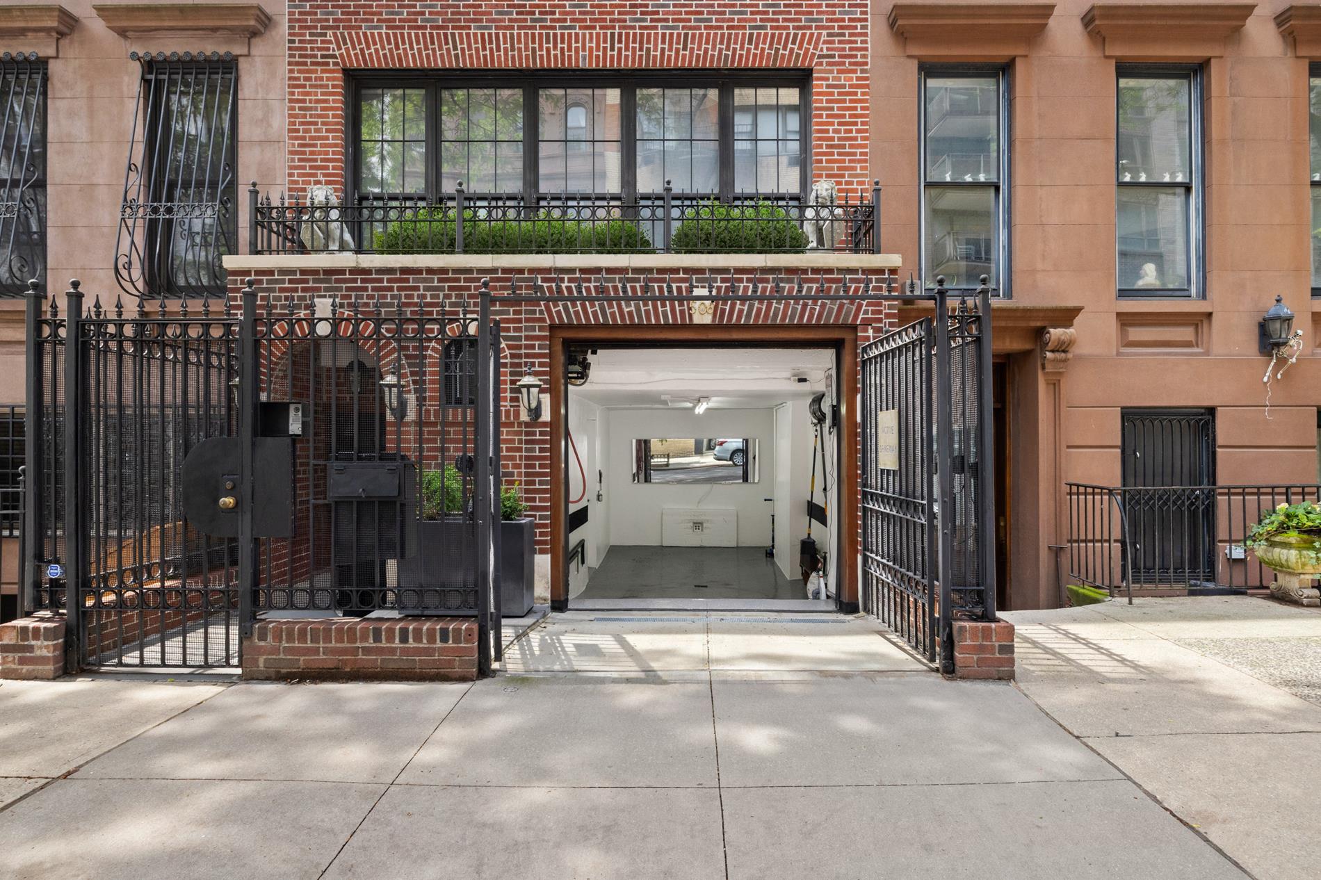 506 East 87th Street Manhattan, NY 10128 - Photo 20 of 21