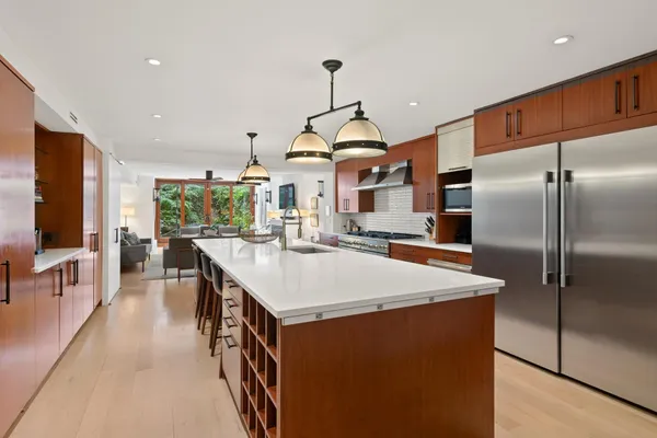 $8,485,000 | 506 East 87th Street | Upper East Side