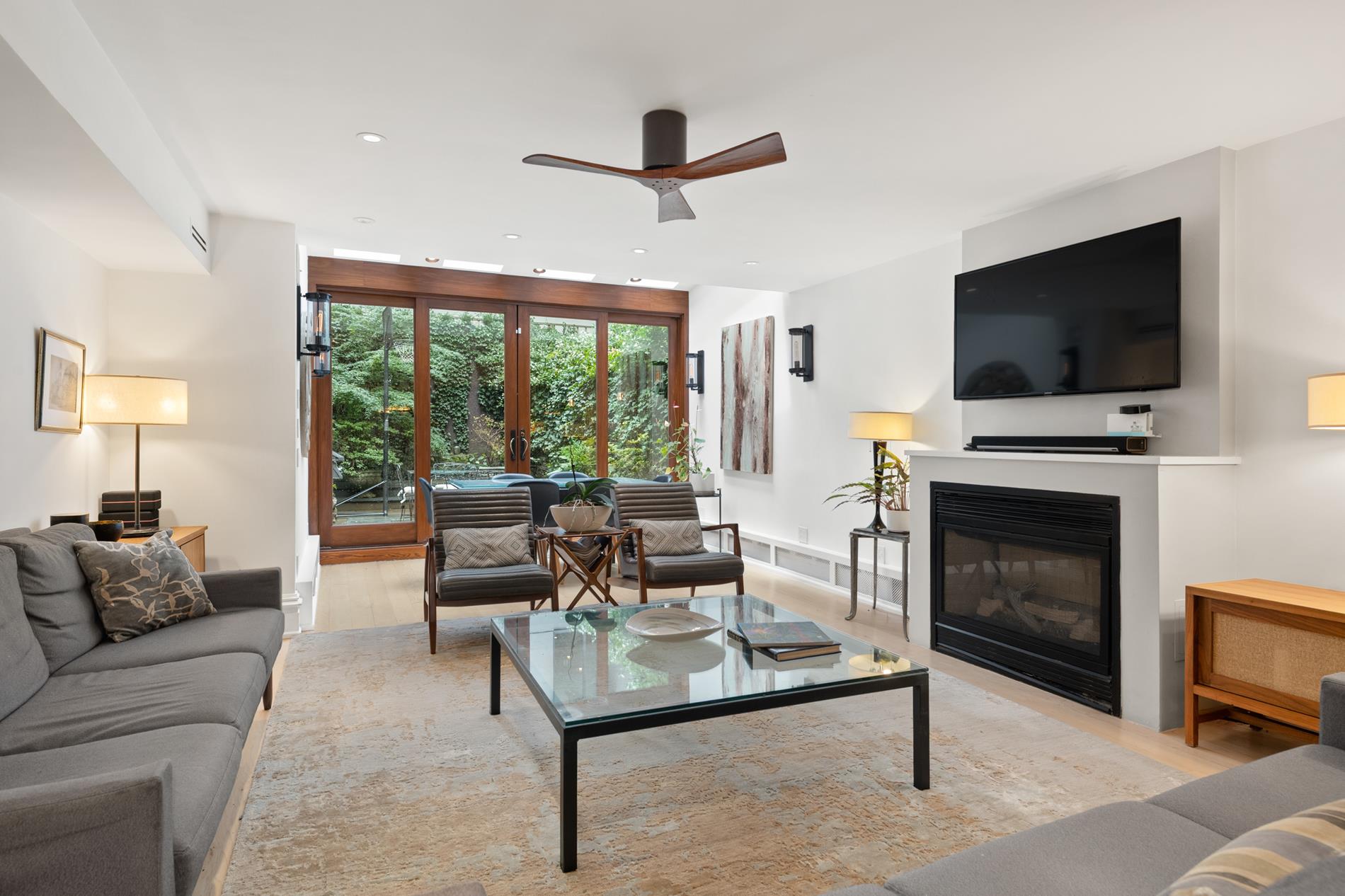 506 East 87th Street Manhattan, NY 10128 - Photo 9 of 21