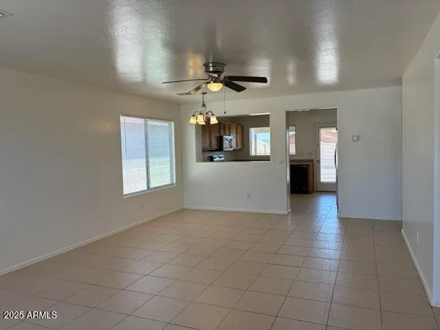 $1,450 | 25805 West Kendall Street, Buckeye, AZ 85326