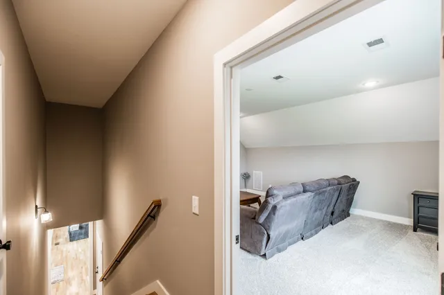 $999,900 | 1031 Kennedy Lane, Cottontown, TN 37048