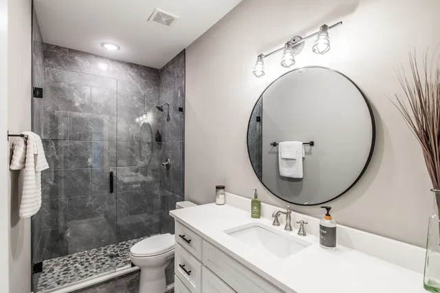 $999,900 | 1031 Kennedy Lane, Cottontown, TN 37048