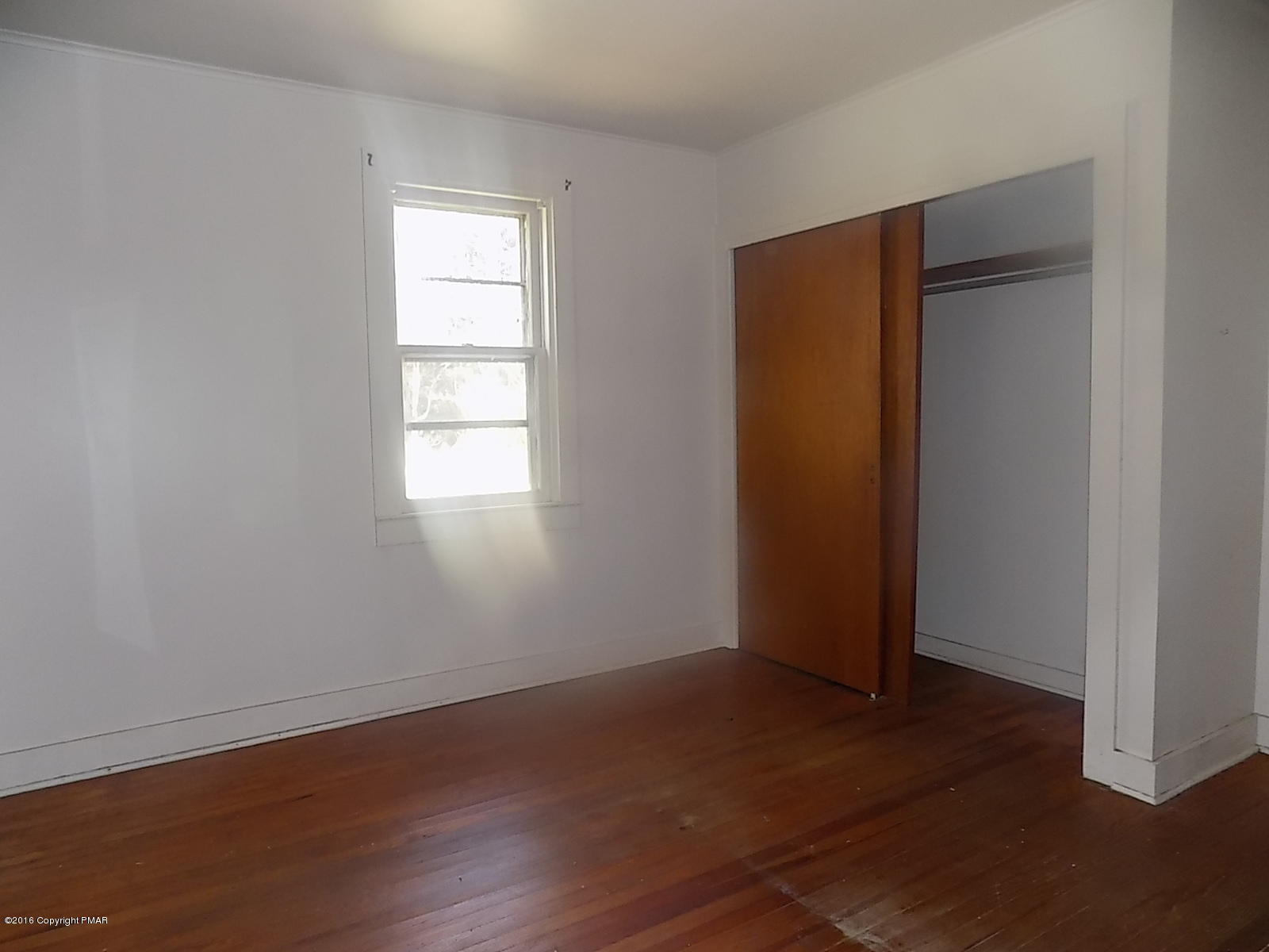 129 Christian Hill Road Milford, PA 18337 - Photo 4 of 10 2016-03-16 14.08.30