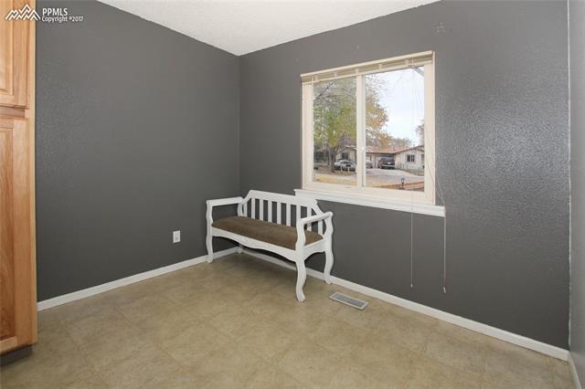 1835 Monterey Road Colorado Springs, CO 80910 - Photo 6 of 22 Breakfast nook