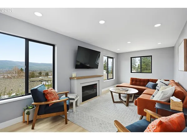 $765,000 | 1707 Lincoln Way, The Dalles, OR 97058