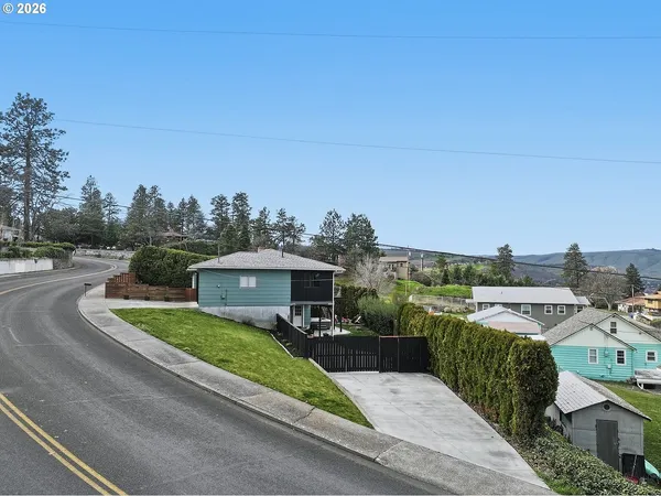 $765,000 | 1707 Lincoln Way, The Dalles, OR 97058