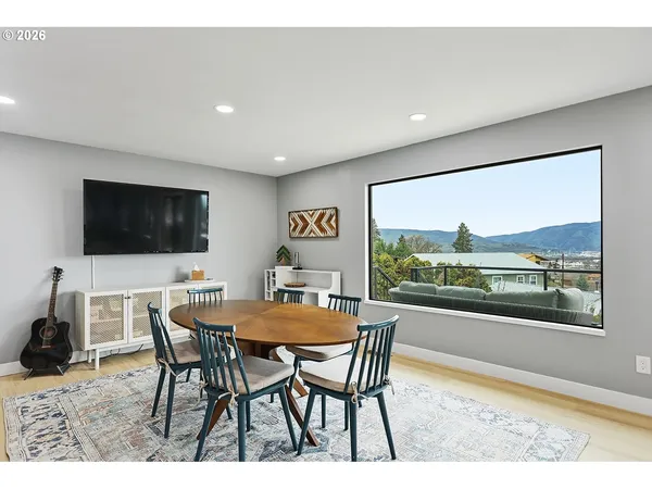 $765,000 | 1707 Lincoln Way, The Dalles, OR 97058