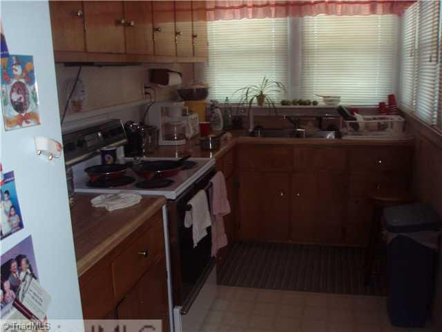 1208 Tipton Street High Point, NC 27262 - Photo 6 of 11 Kitchen.