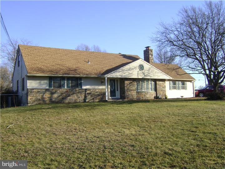 2565 Exton Road Hatboro, PA 19040 - Photo 2 of 25 Exterior