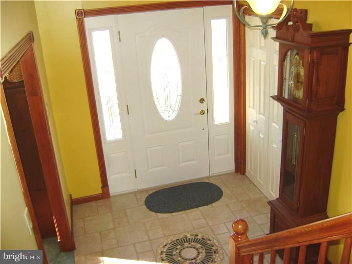 2565 Exton Road Hatboro, PA 19040 - Photo 16 of 25 Foyer
