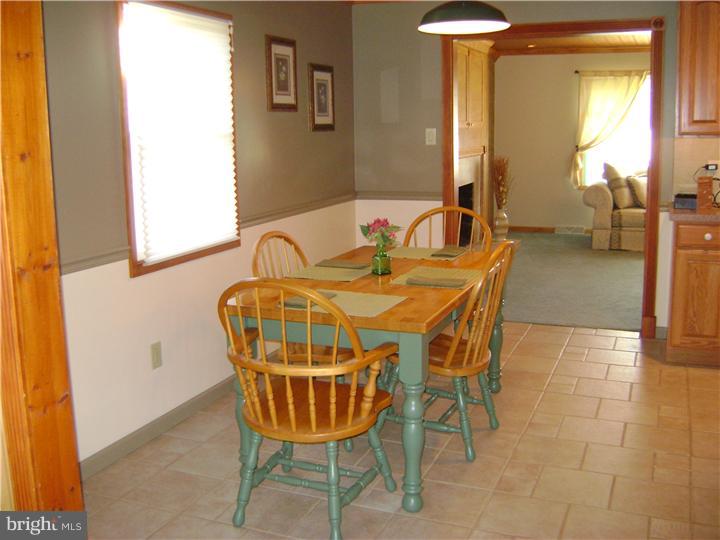 2565 Exton Road Hatboro, PA 19040 - Photo 6 of 25 Dining Room