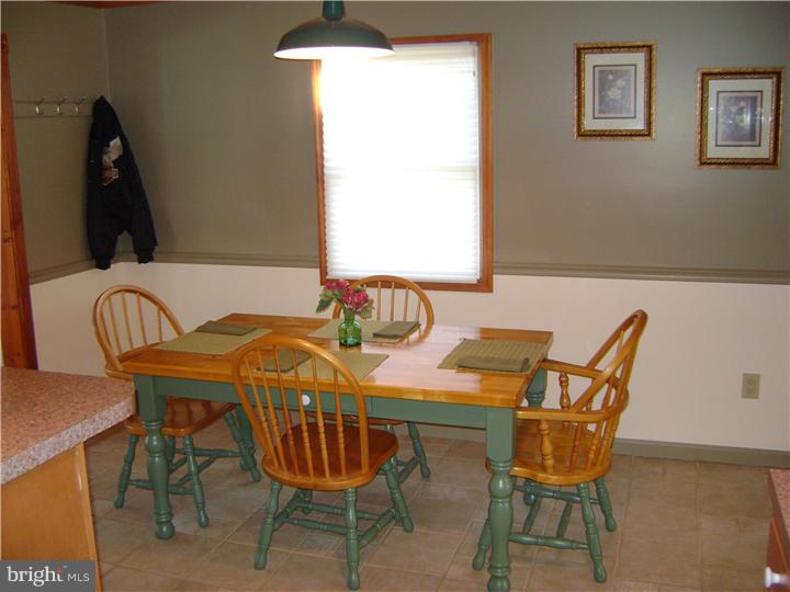 2565 Exton Road Hatboro, PA 19040 - Photo 7 of 25 Dining Room