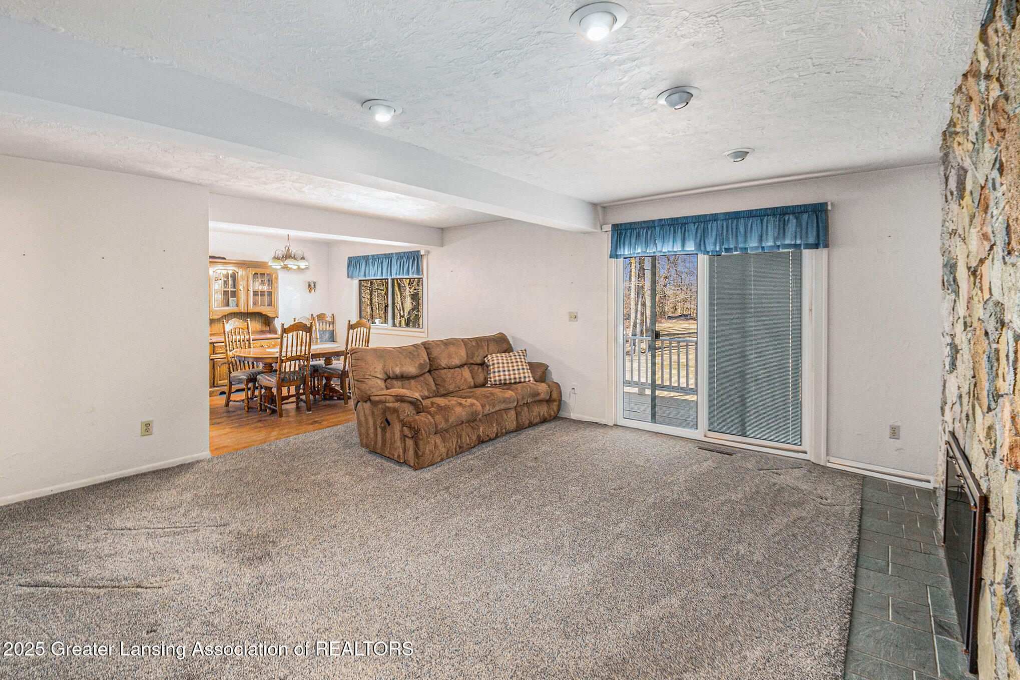 006__ndp7646-2_944