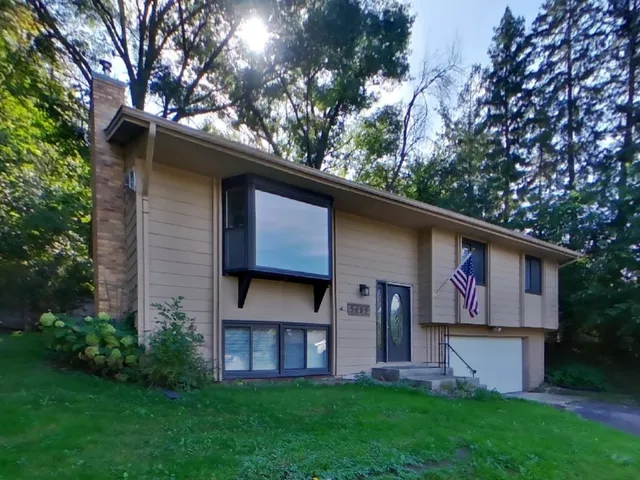 $2,249 | 3409 Brookview Drive, Burnsville, MN 55337