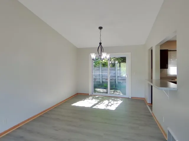 $2,249 | 3409 Brookview Drive, Burnsville, MN 55337