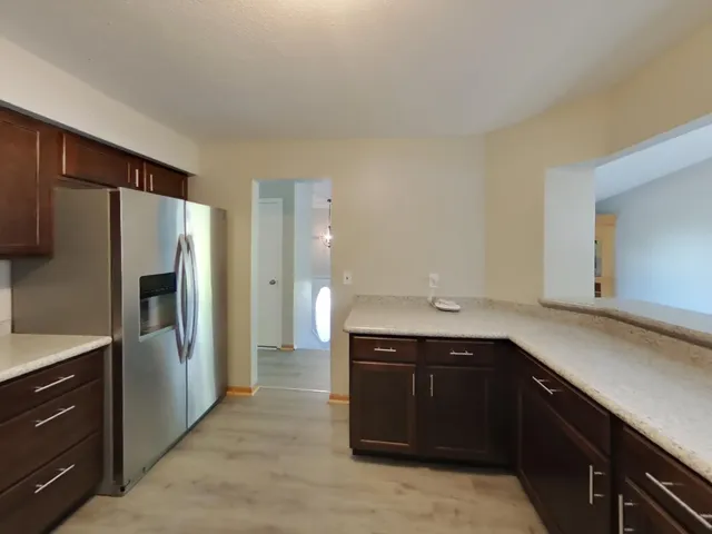 $2,249 | 3409 Brookview Drive, Burnsville, MN 55337