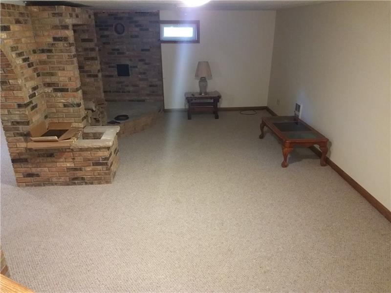 21 Gibson Road Greenville, PA 16125 - Photo 17 of 25 Family Room