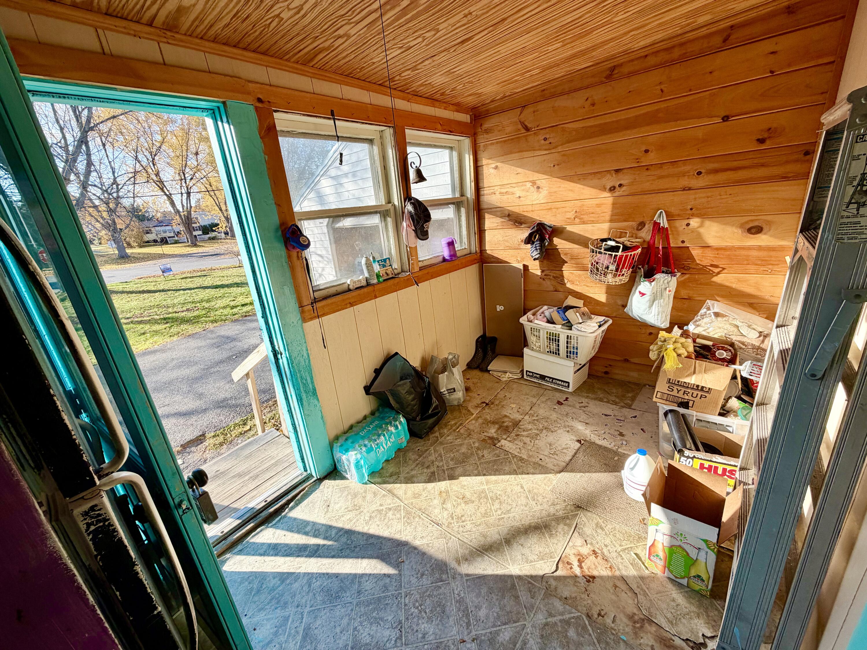 458 Birch Street Bangor, ME 04401 - Photo 20 of 48 Glassed Porch