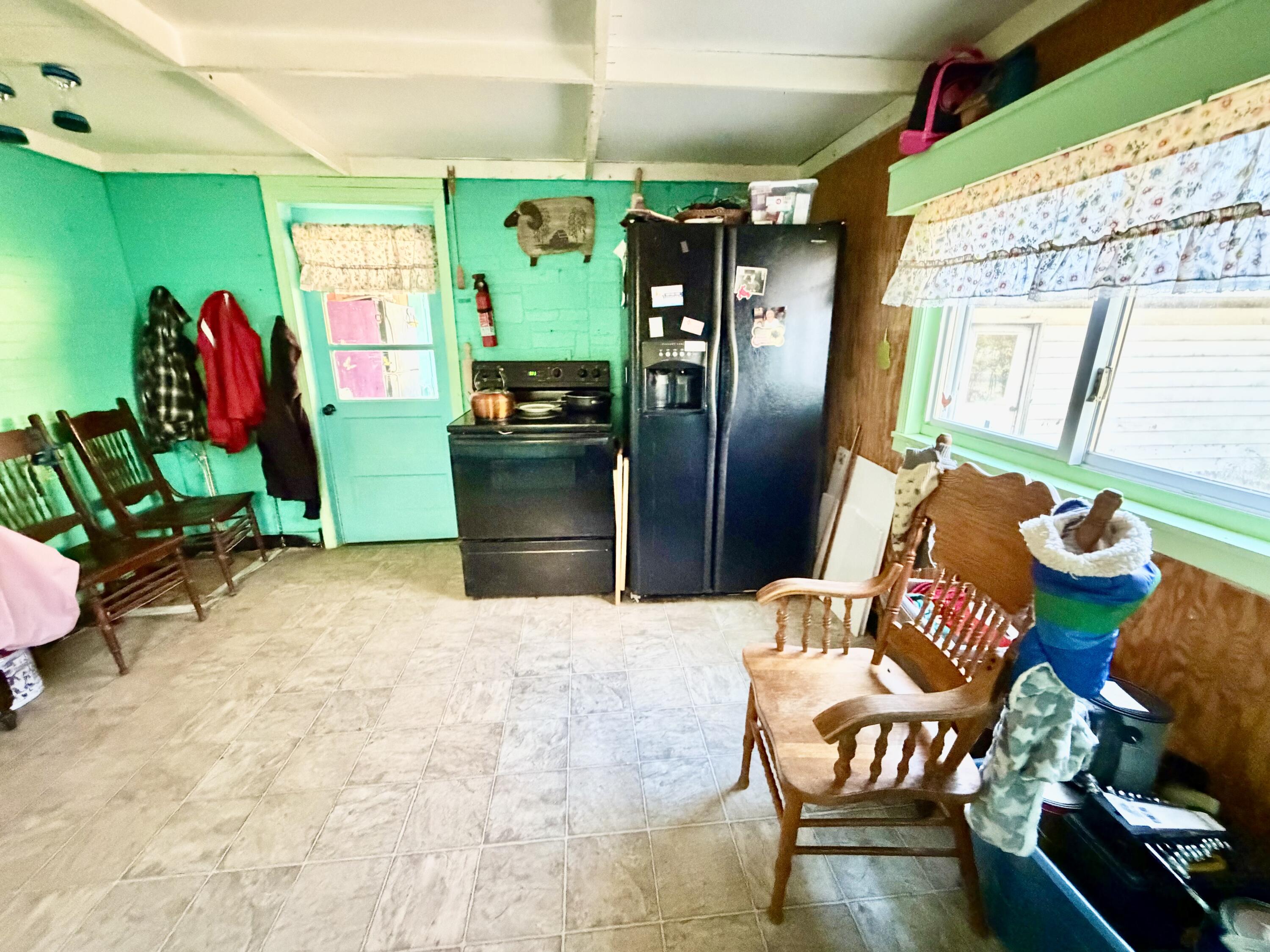 458 Birch Street Bangor, ME 04401 - Photo 22 of 48 Refrigerator & Stove Stay!