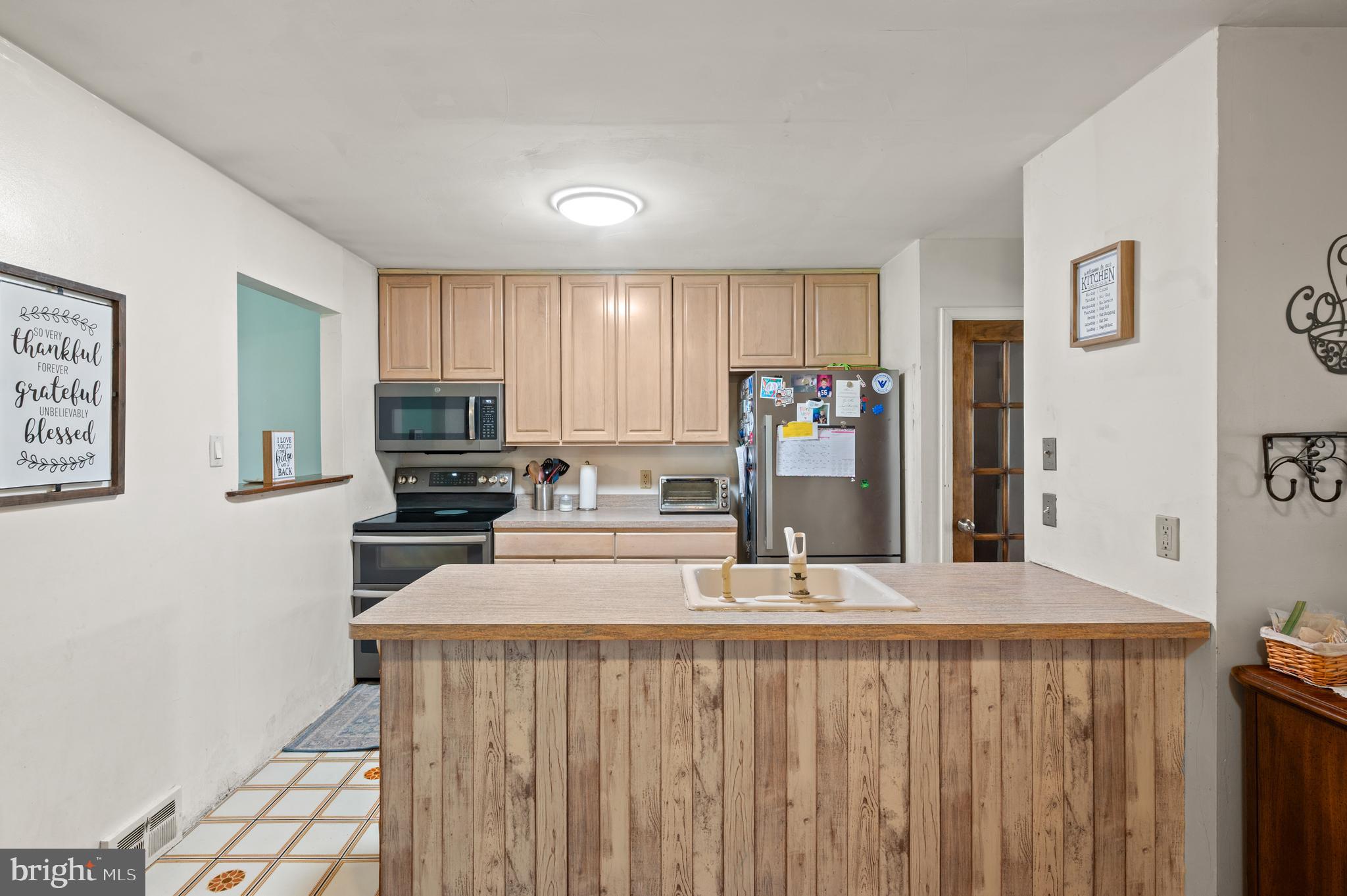 920 Independence Road Norristown, PA 19403 - Photo 12 of 25 Gallery Image 12