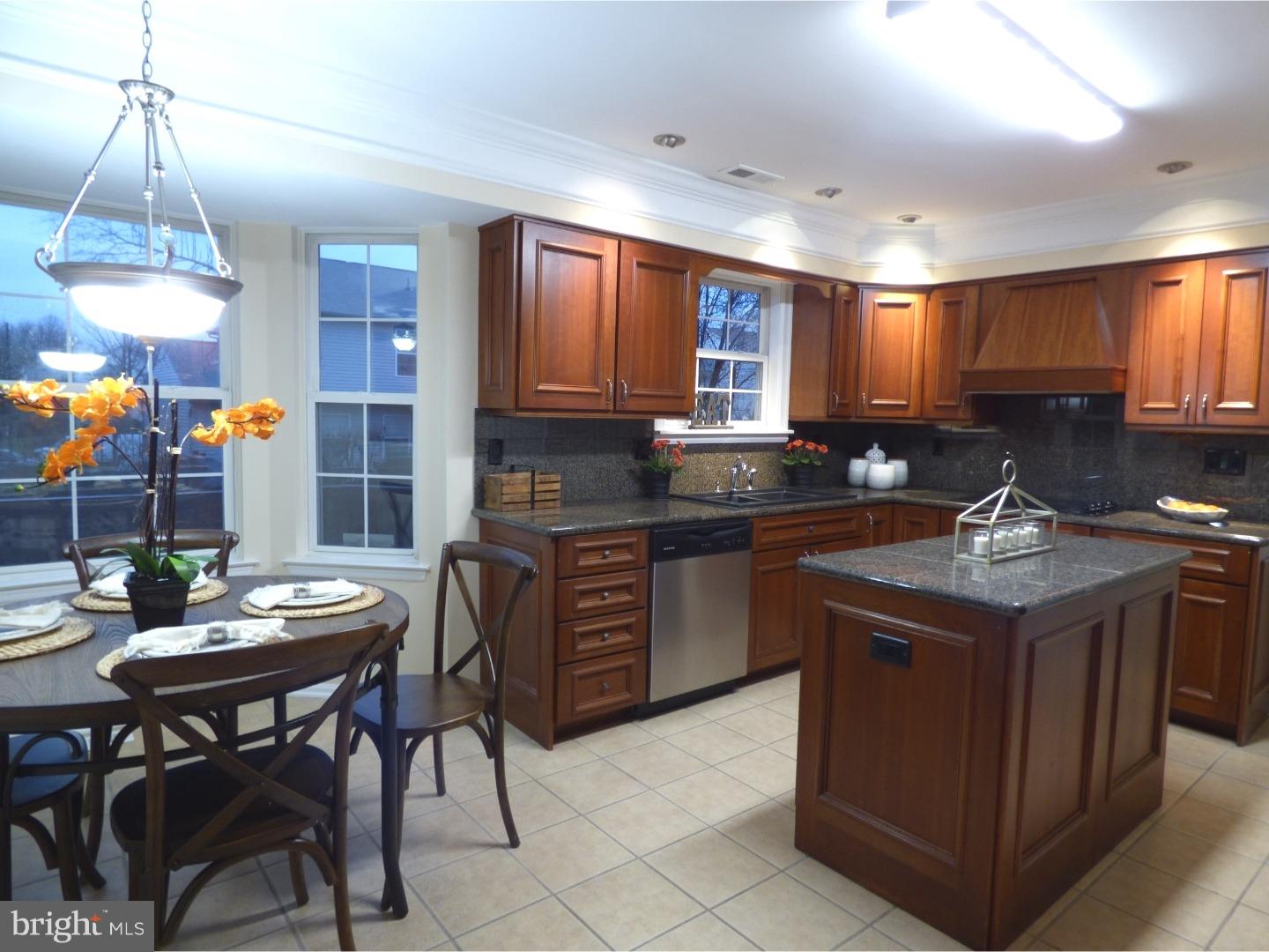 8 Teaberry Lane Riverside, NJ 08075 - Photo 8 of 24 Gallery Image 8