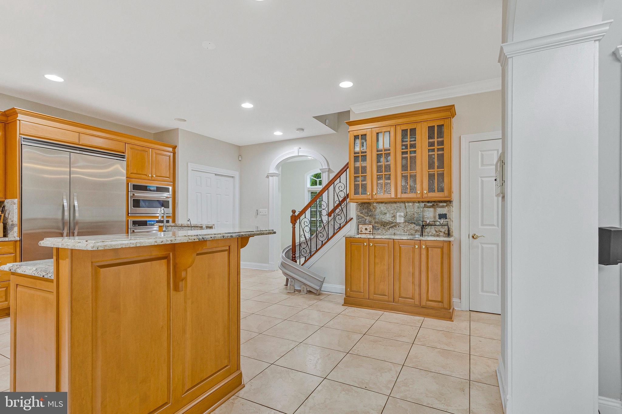 2901 George Howard Way Davidsonville, MD 21035 - Photo 26 of 70 a view of entryway with kitchen