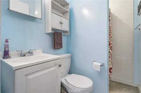 $840,000 | 11474 Gladstone Avenue, Sylmar, CA 91342