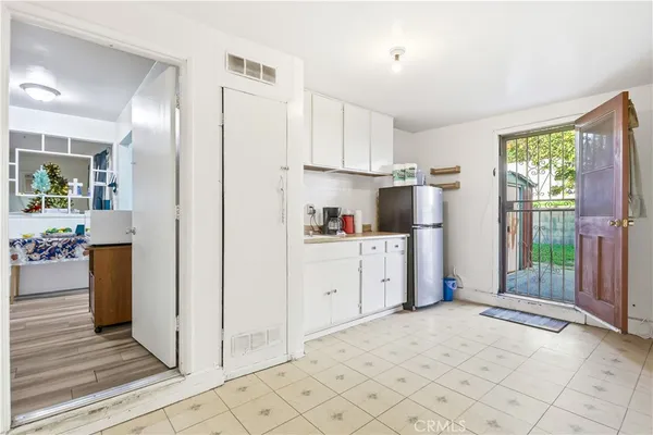 $840,000 | 11474 Gladstone Avenue, Sylmar, CA 91342