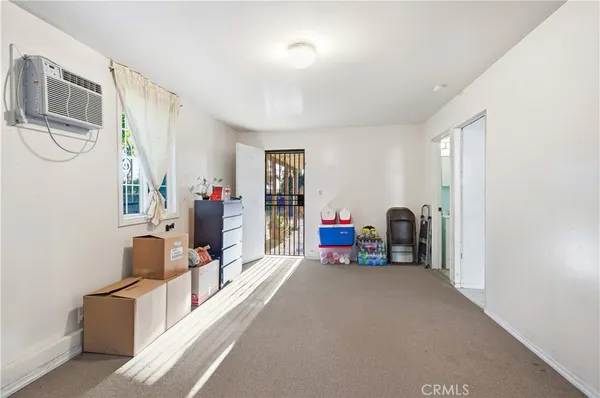 $840,000 | 11474 Gladstone Avenue, Sylmar, CA 91342