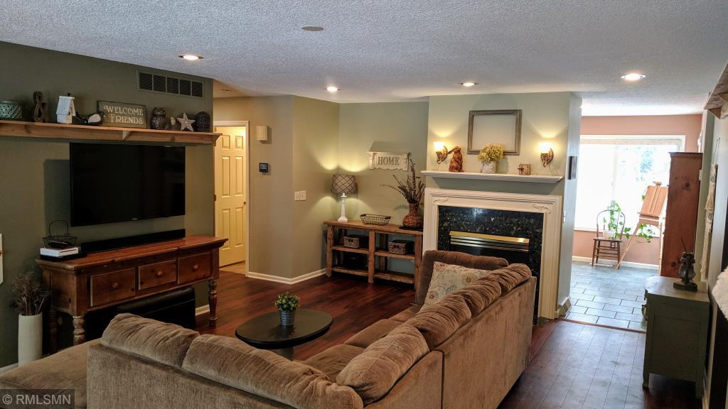 2718 Bamber Lane Southwest Rochester, MN 55902 - Photo 3 of 23