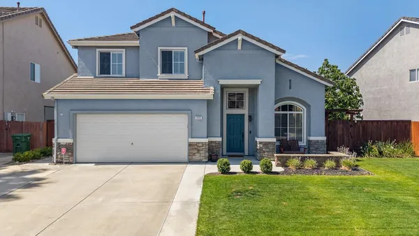$699,000 | 976 Sunnyside Lane, Tracy, CA 95377