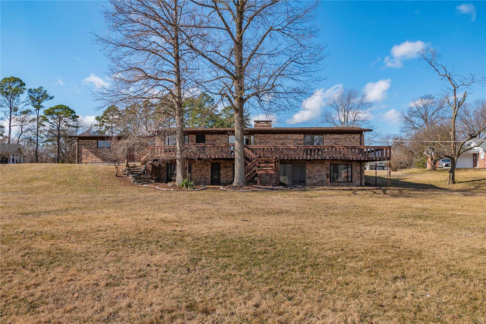 8 Daybreak Estates St. Louis, MO 63128 - Photo 2 of 15