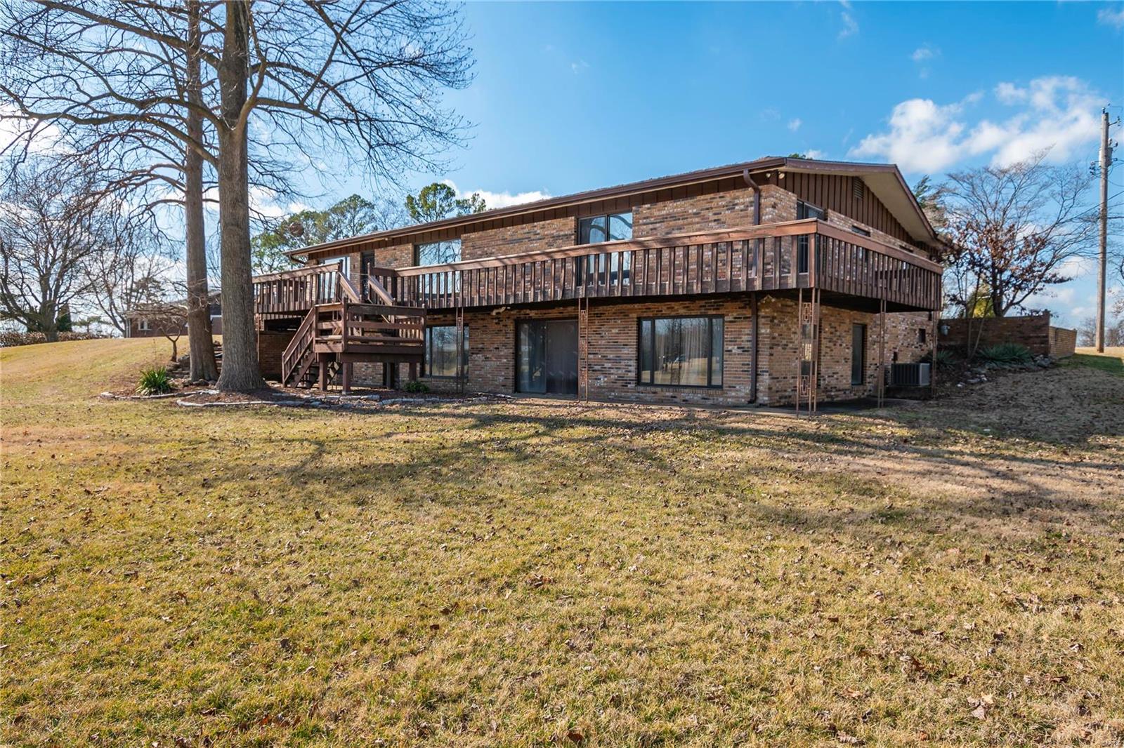 8 Daybreak Estates St. Louis, MO 63128 - Photo 3 of 15