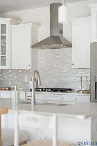 a close view of sink and tap