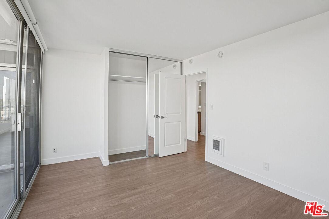 2700 Neilson Way, Unit 1516 Santa Monica, CA 90405 - Photo 17 of 42