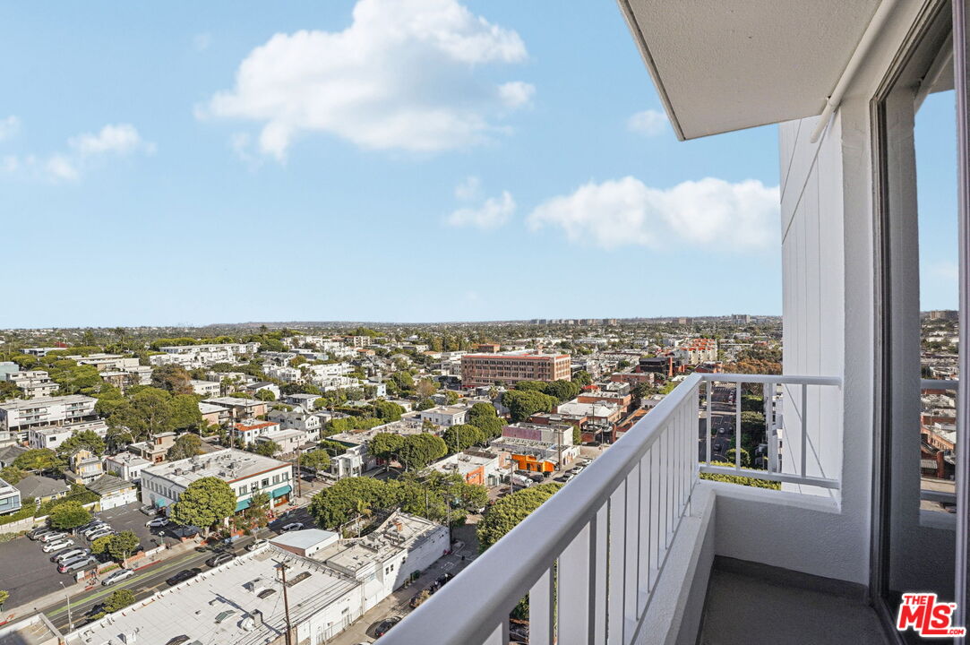 2700 Neilson Way, Unit 1516 Santa Monica, CA 90405 - Photo 23 of 42