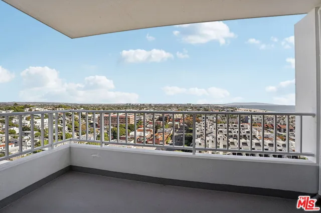 $6,995 | 2700 Neilson Way, Unit 1516, Santa Monica, CA 90405