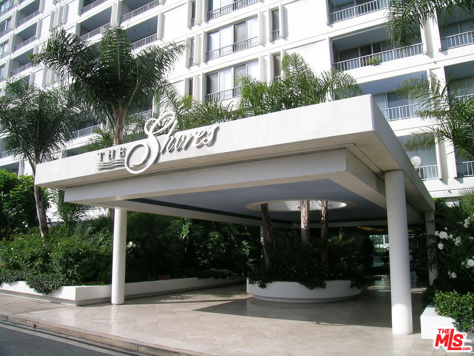 2700 Neilson Way, Unit 1516 Santa Monica, CA 90405 - Photo 32 of 42