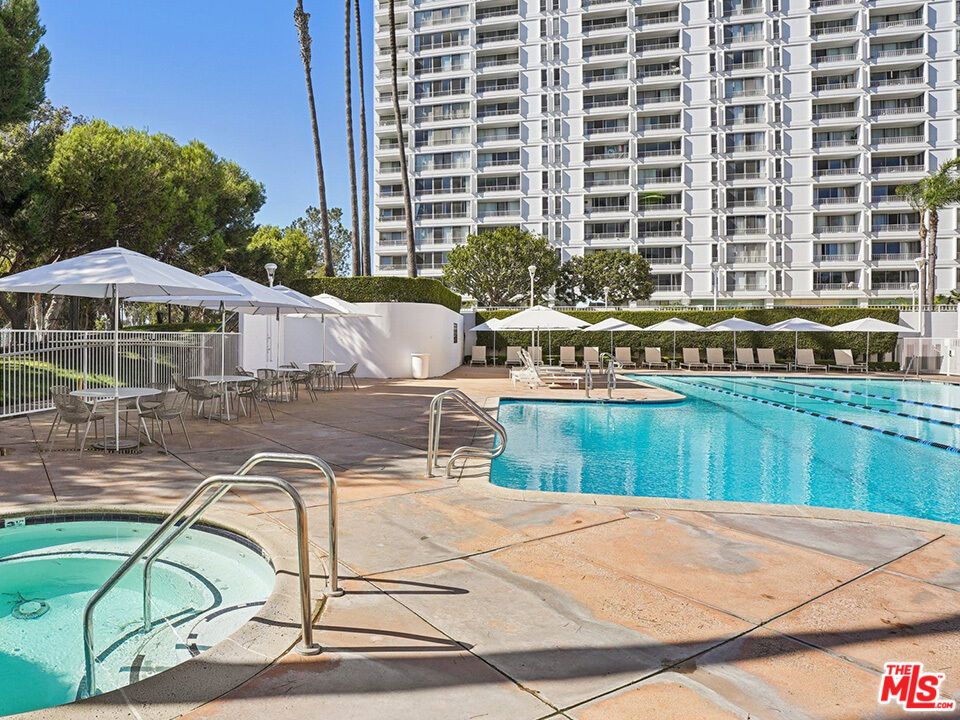 2700 Neilson Way, Unit 1516 Santa Monica, CA 90405 - Photo 35 of 42