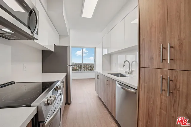 $6,995 | 2700 Neilson Way, Unit 1516, Santa Monica, CA 90405