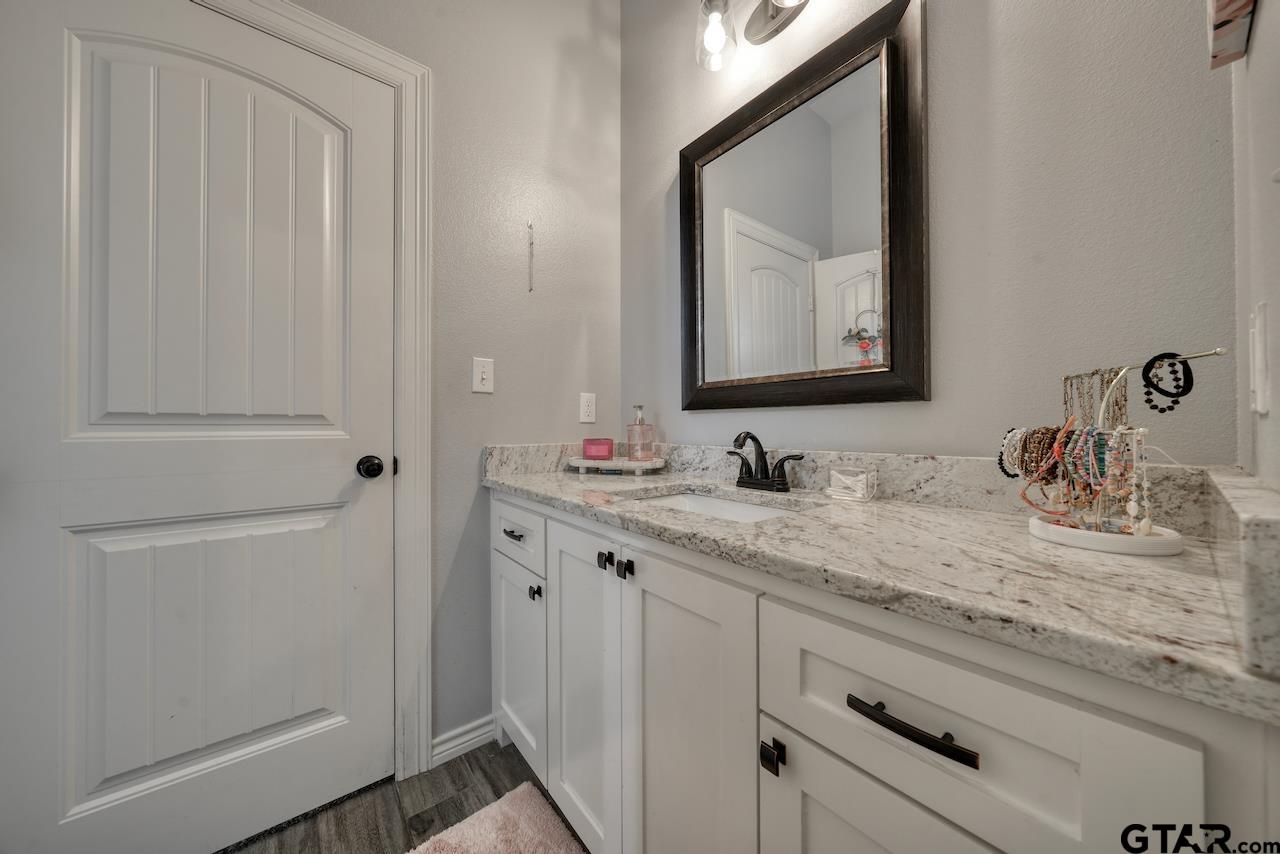 19359 Ridge Point Circle Lindale, TX 75771 - Photo 32 of 47