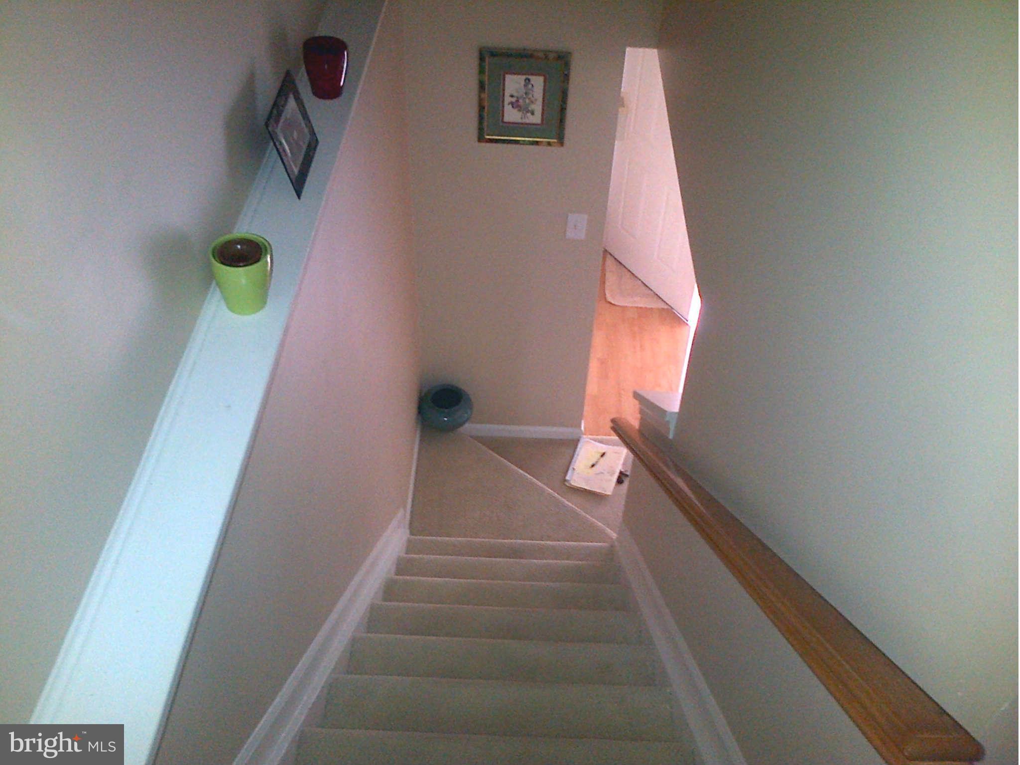 9413 Joleon Road Randallstown, MD 21133 - Photo 12 of 21 Staircase