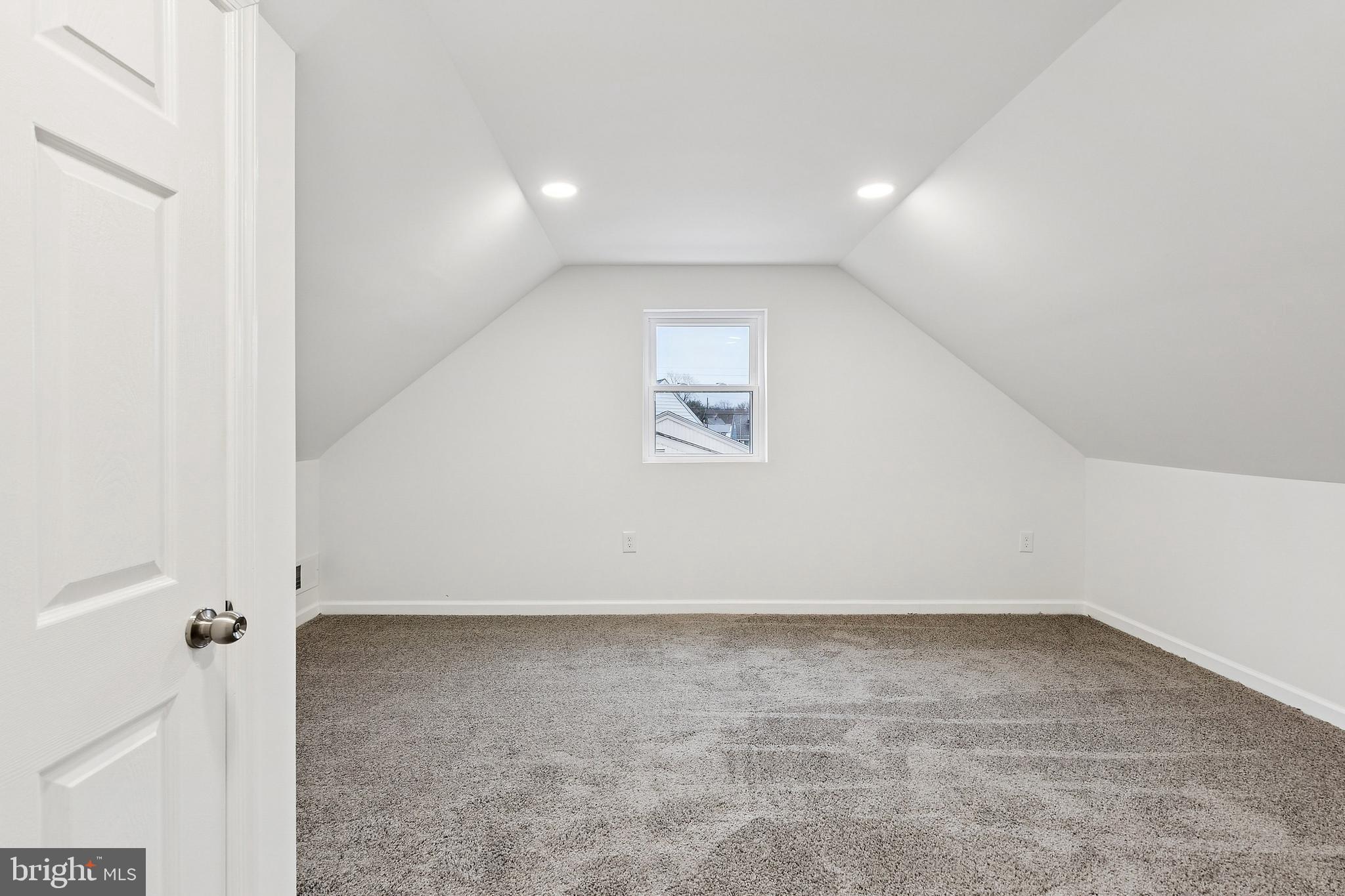 911 Allison Road Burlington, NJ 08016 - Photo 22 of 31 Gallery Image 22