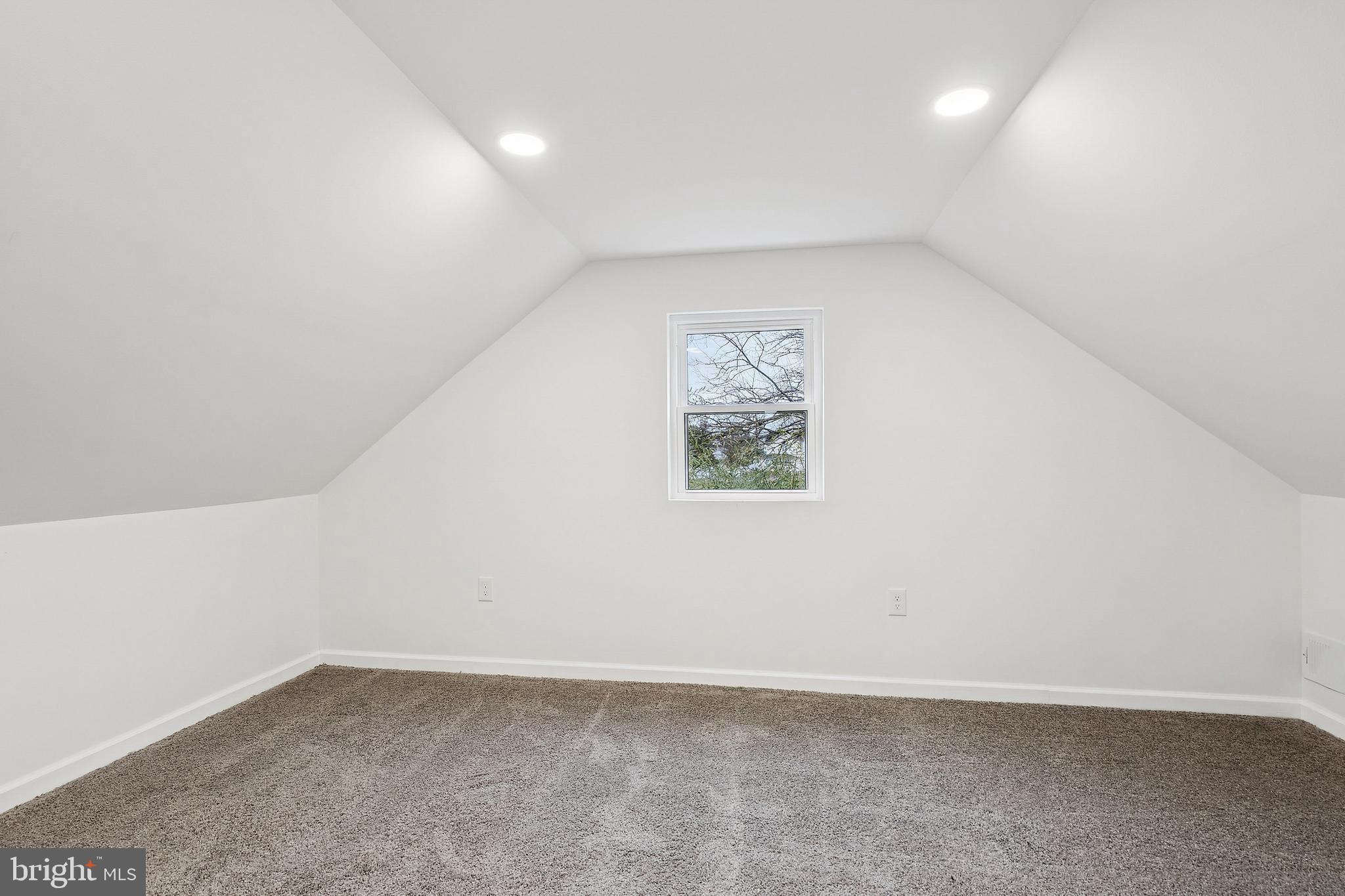 911 Allison Road Burlington, NJ 08016 - Photo 24 of 31 Gallery Image 24
