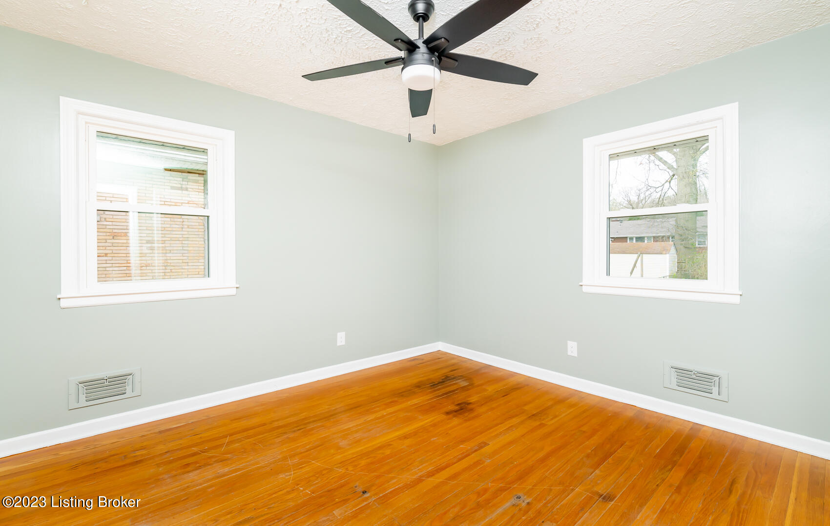 7706 Crestline Road Louisville, KY 40214 - Photo 28 of 48 CLR-135
