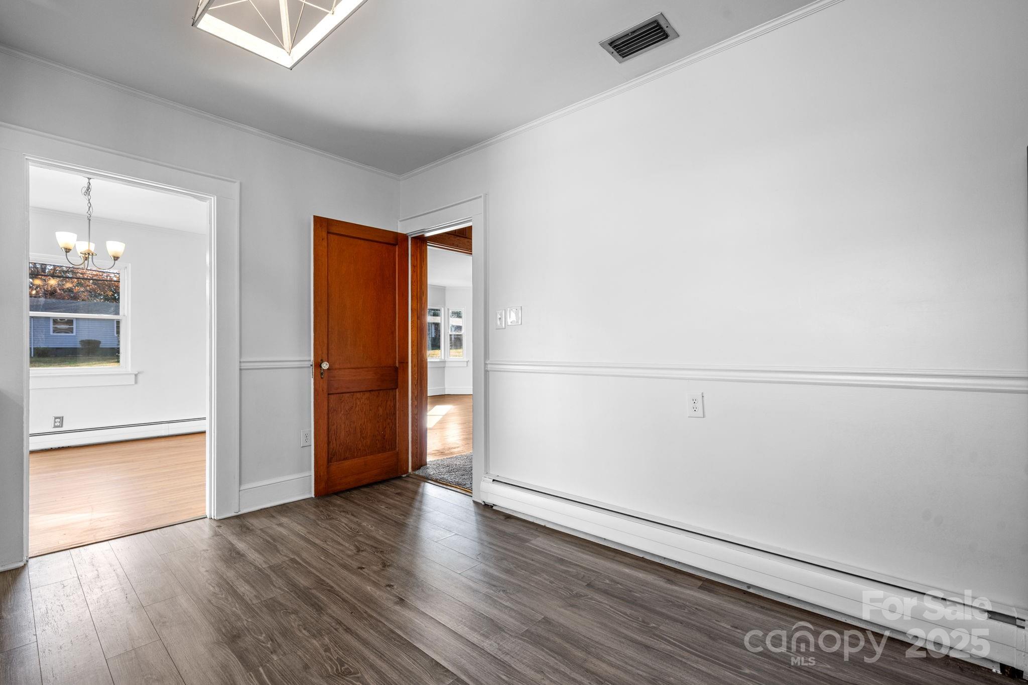 313 17th Street Northwest Hickory, NC 28601 - Photo 12 of 47