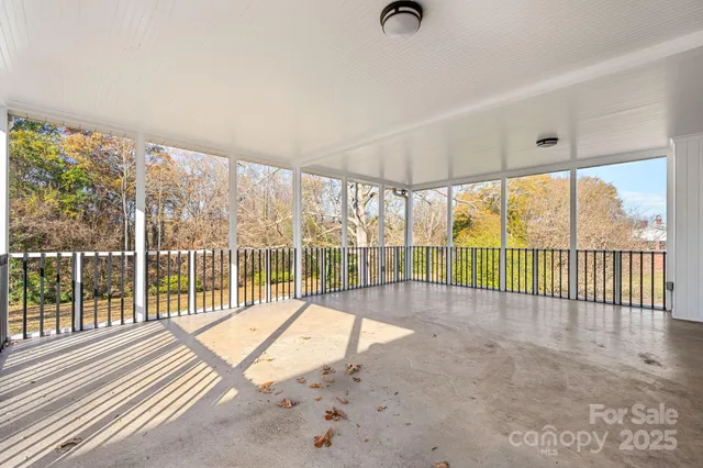 $314,999 | 313 17th Street Northwest, Hickory, NC 28601