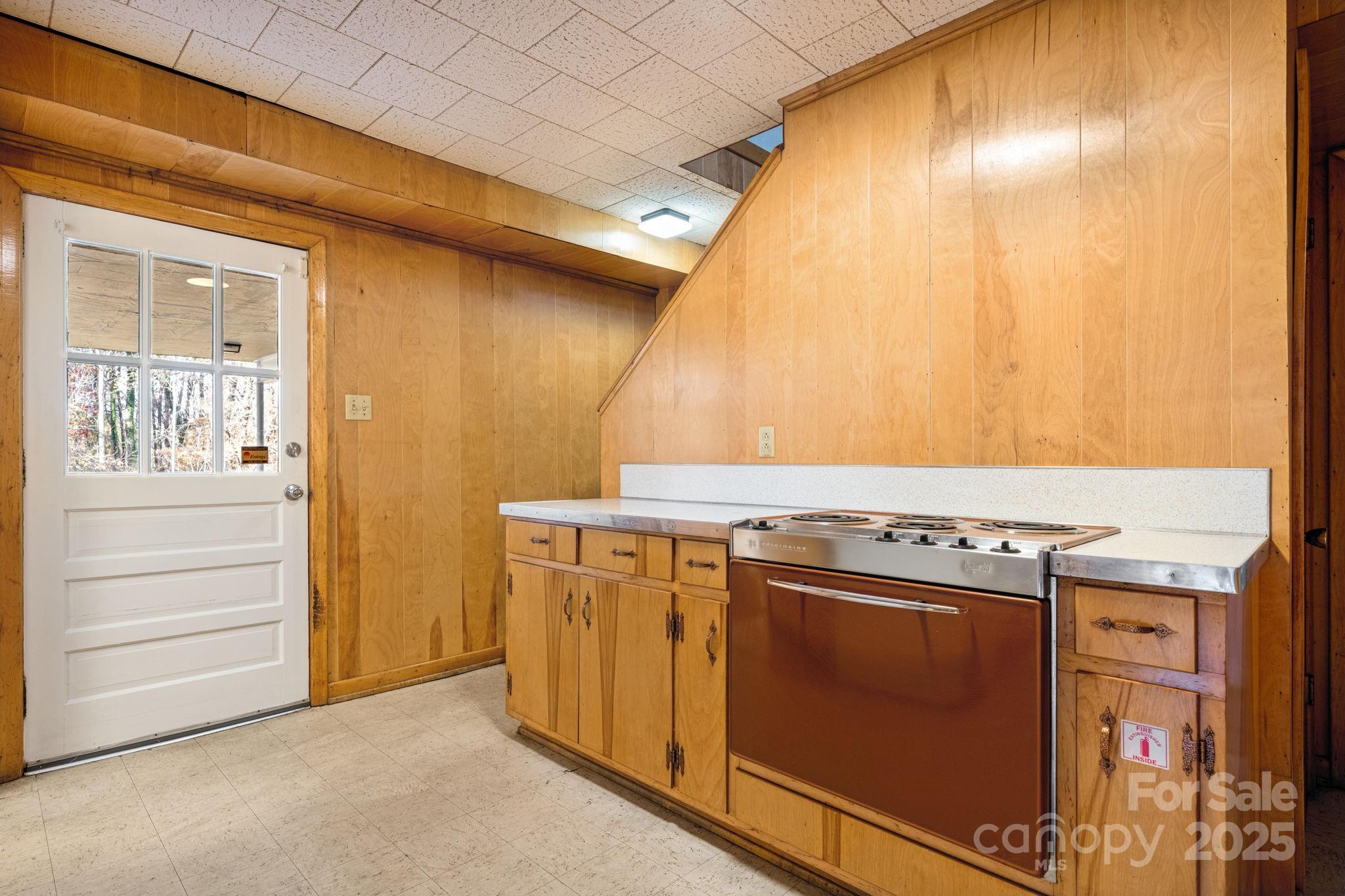 313 17th Street Northwest Hickory, NC 28601 - Photo 22 of 47