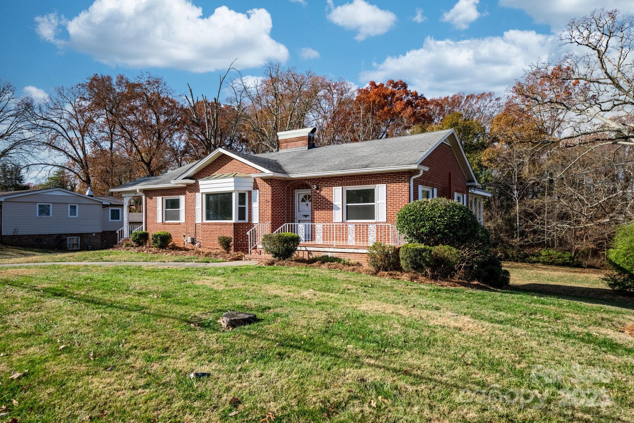 313 17th Street Northwest Hickory, NC 28601 - Photo 35 of 47