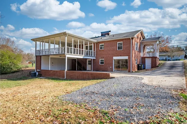 $314,999 | 313 17th Street Northwest, Hickory, NC 28601